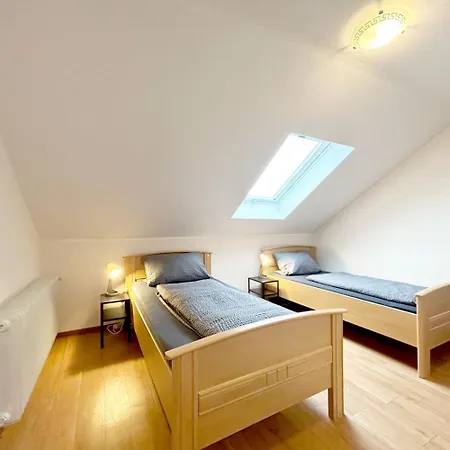 Nice Apartment In Buechenberg Eichenzell Exterior photo